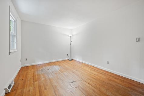 18 Hayes Avenue Ellington CT 06029