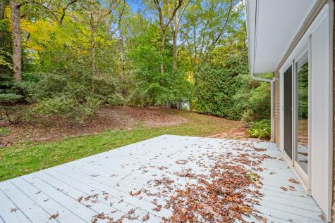 18 Hayes Avenue Ellington CT 06029