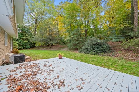 18 Hayes Avenue Ellington CT 06029