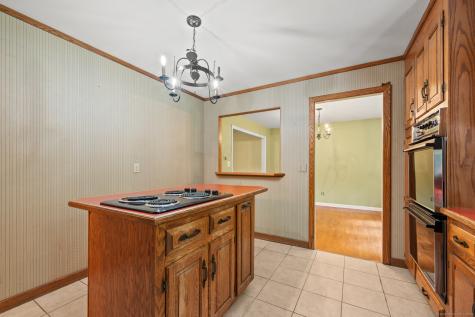 18 Hayes Avenue Ellington CT 06029