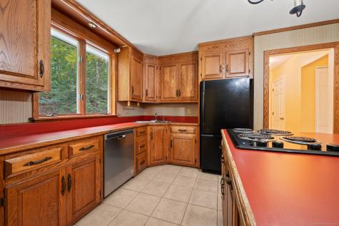 18 Hayes Avenue Ellington CT 06029