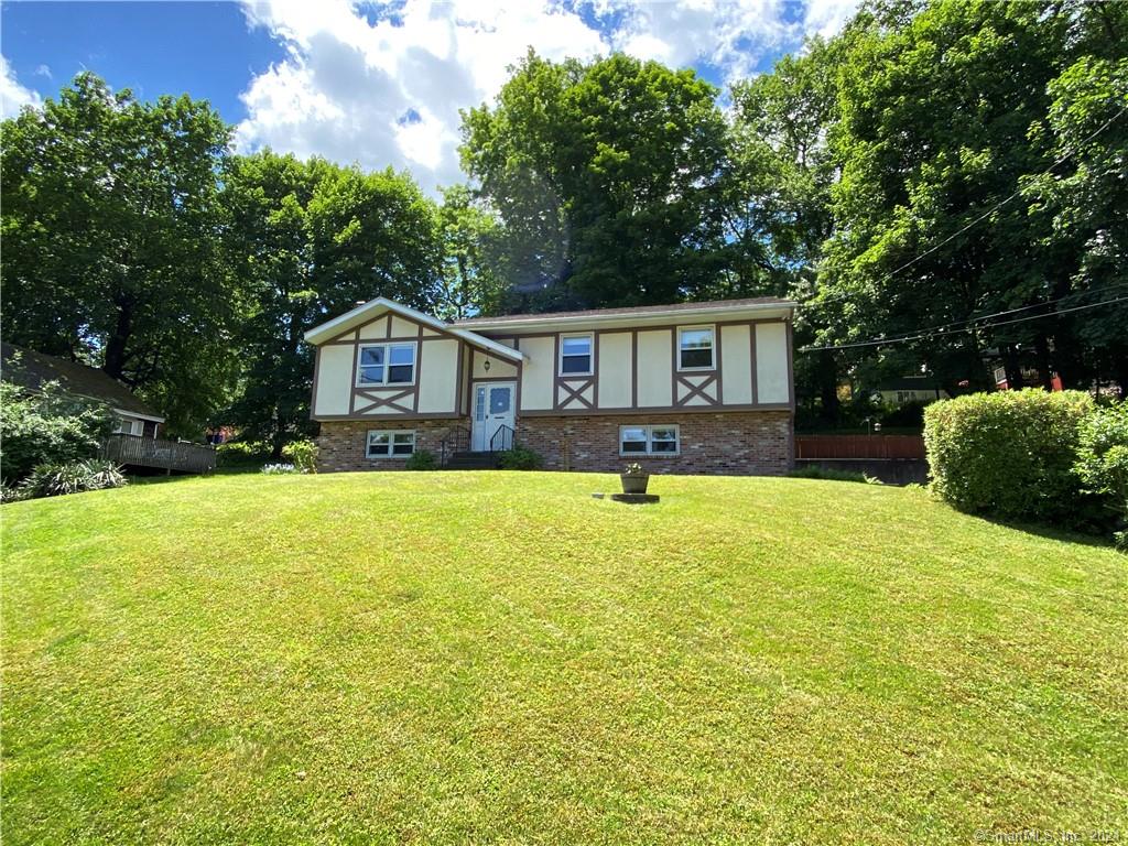 54 Boulevard Drive Danbury CT 06810