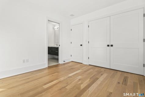 28 Country Road Fairfield CT 06824