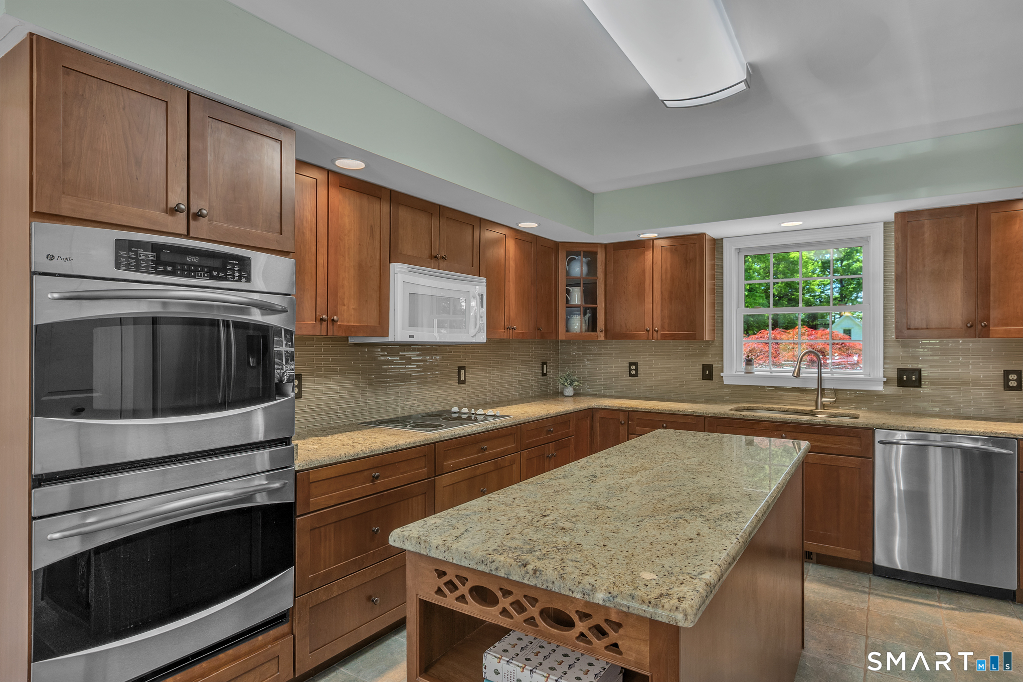 14 Ryan Drive Ellington CT 06029