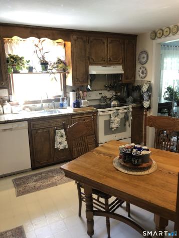 3 Short Lane Simsbury CT 06070