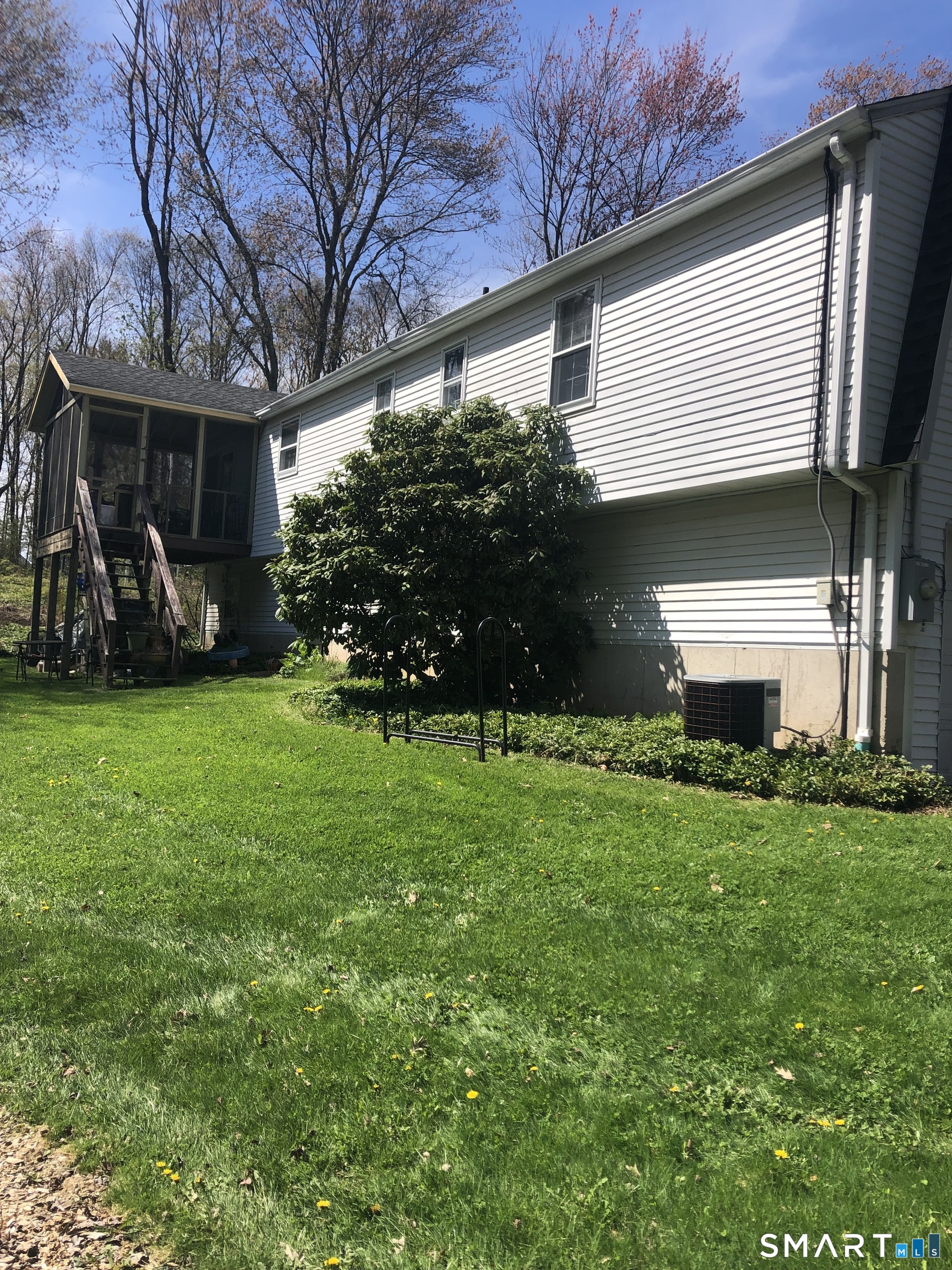 3 Short Lane Simsbury CT 06070