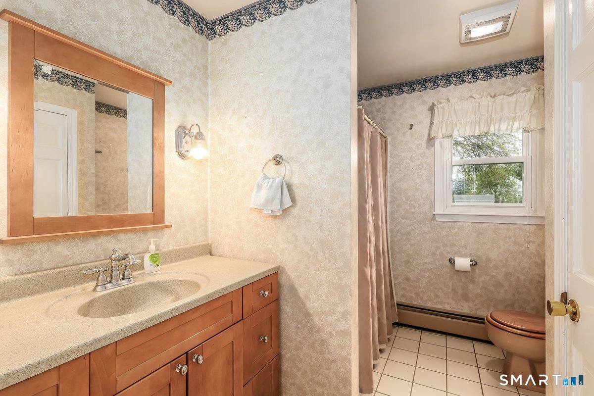 11 Jefferson Drive New Milford CT 06776