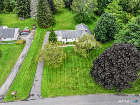 11 Jefferson Drive New Milford CT 06776