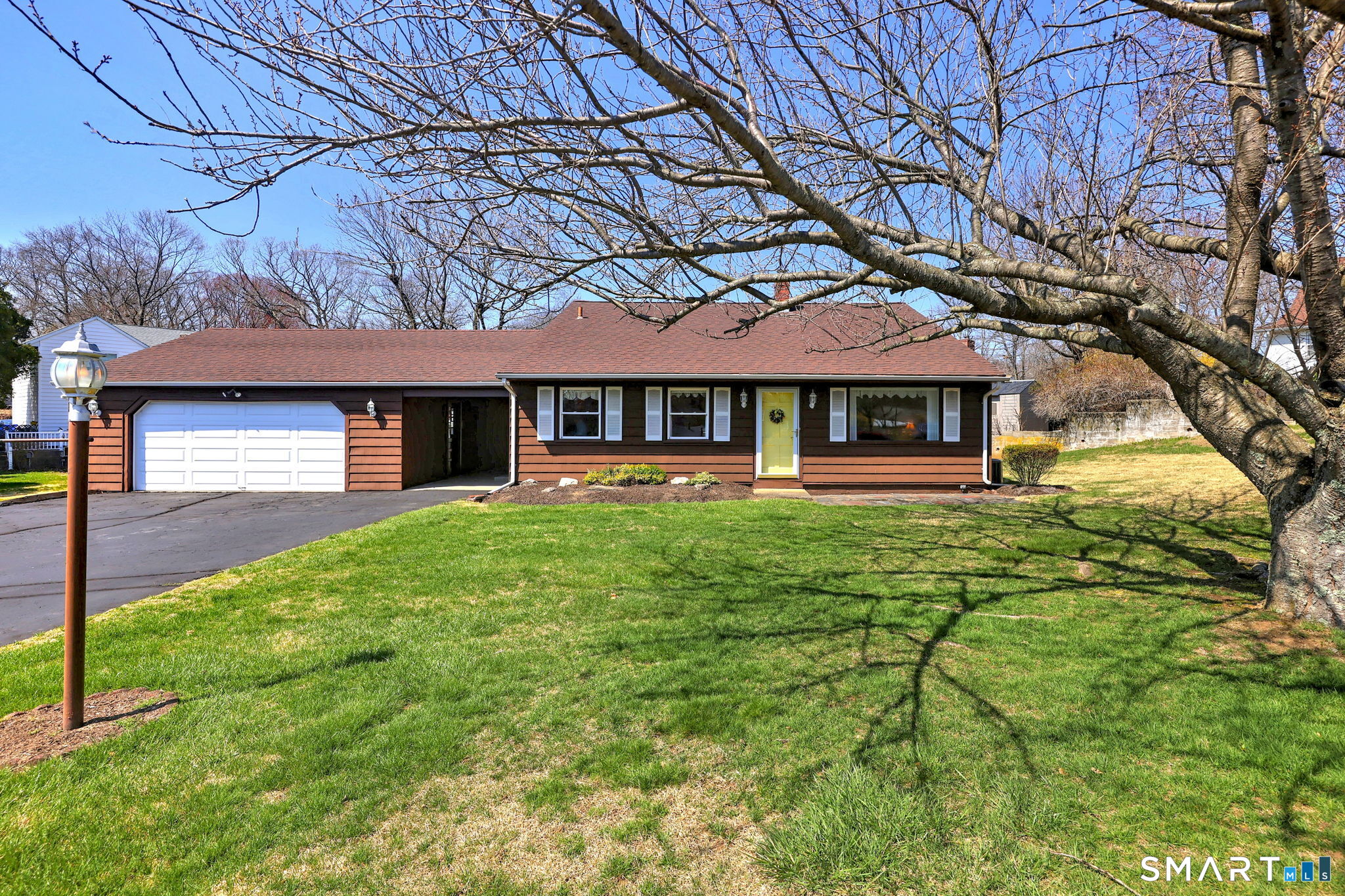 25 Cameo Court Stratford CT 06614