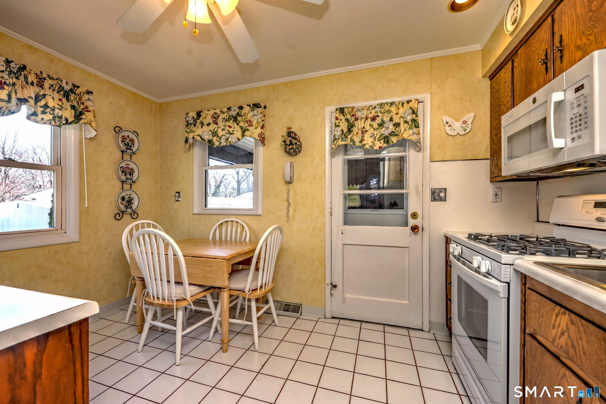 25 Cameo Court Stratford CT 06614