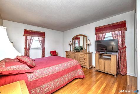 25 Cameo Court Stratford CT 06614