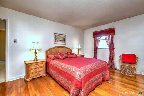 25 Cameo Court Stratford CT 06614