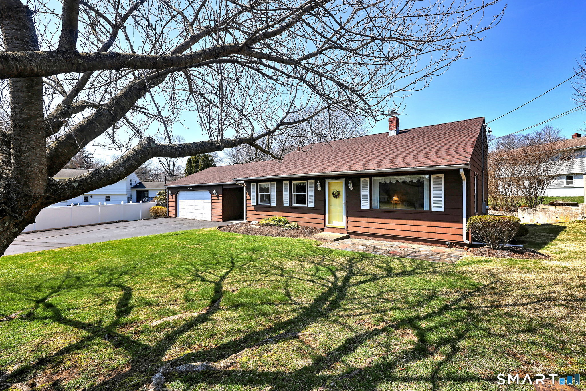25 Cameo Court Stratford CT 06614