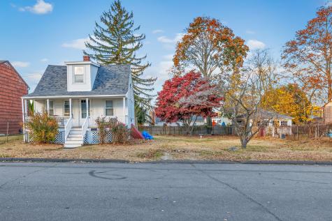 168 Ridgeley Avenue Fairfield CT 06825
