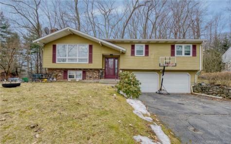 739 Field Street Naugatuck CT 06770