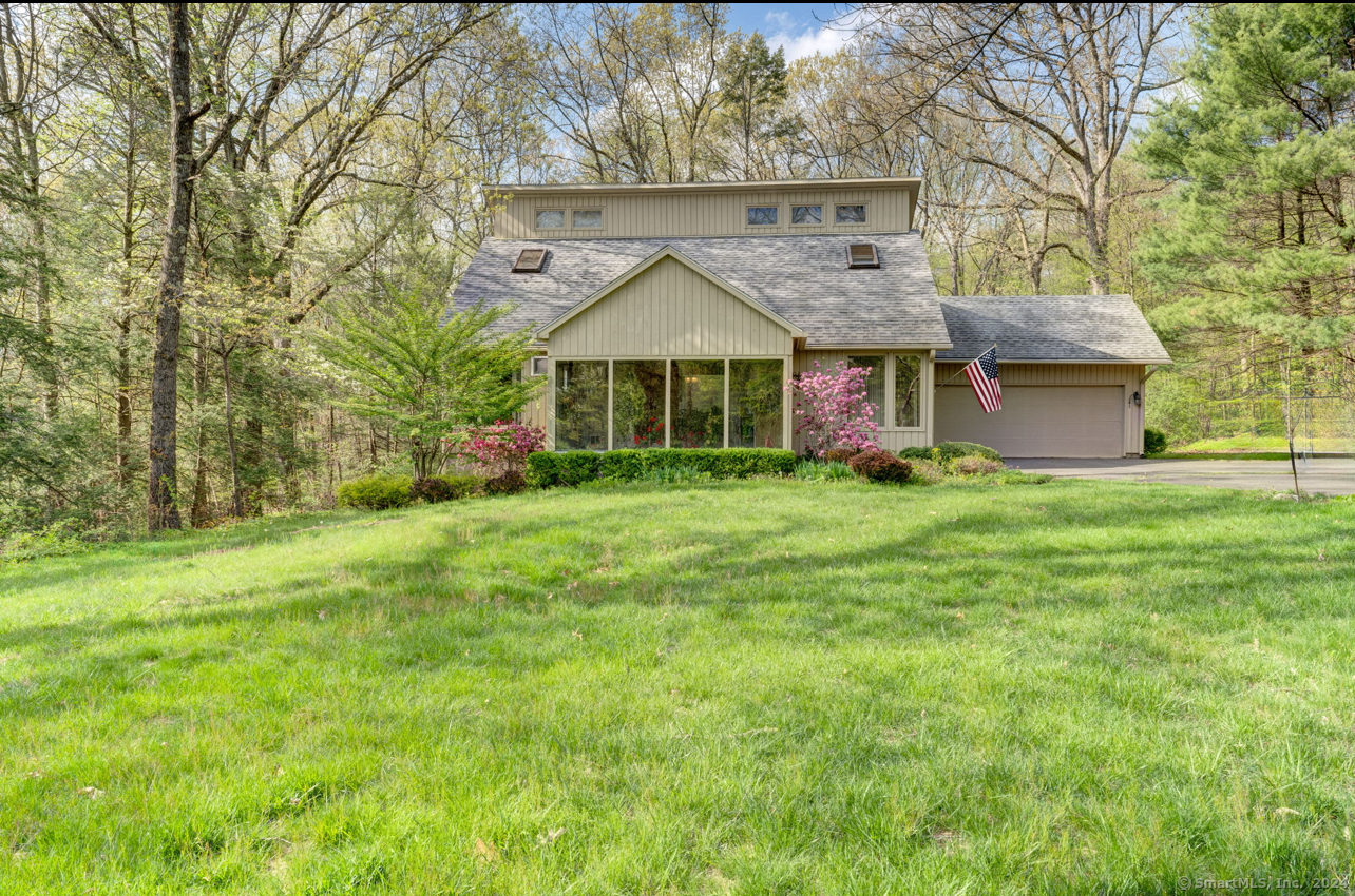1208 Woodruff Street Southington CT 06489