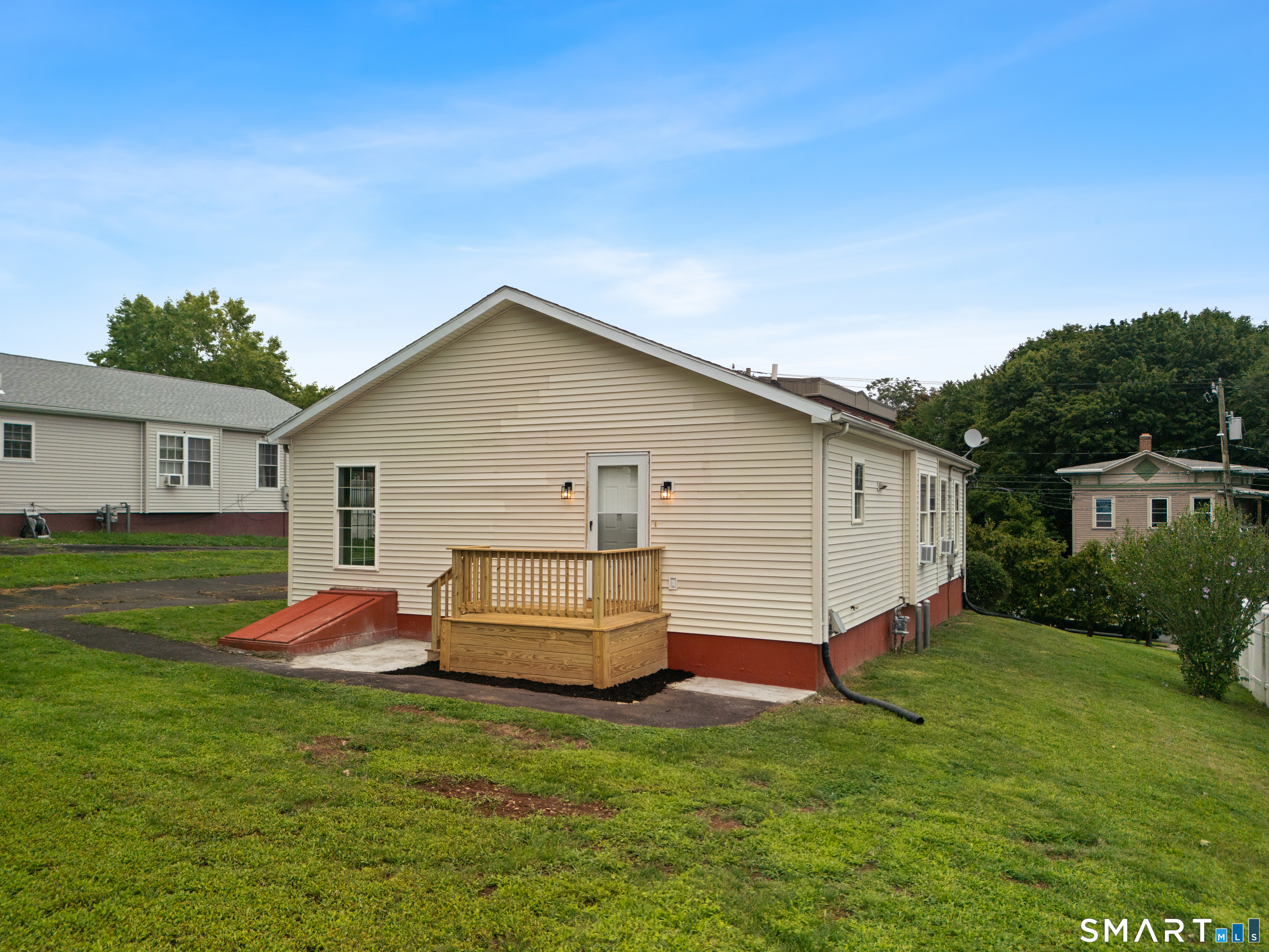 32 Tremont Street New Britain CT 06051