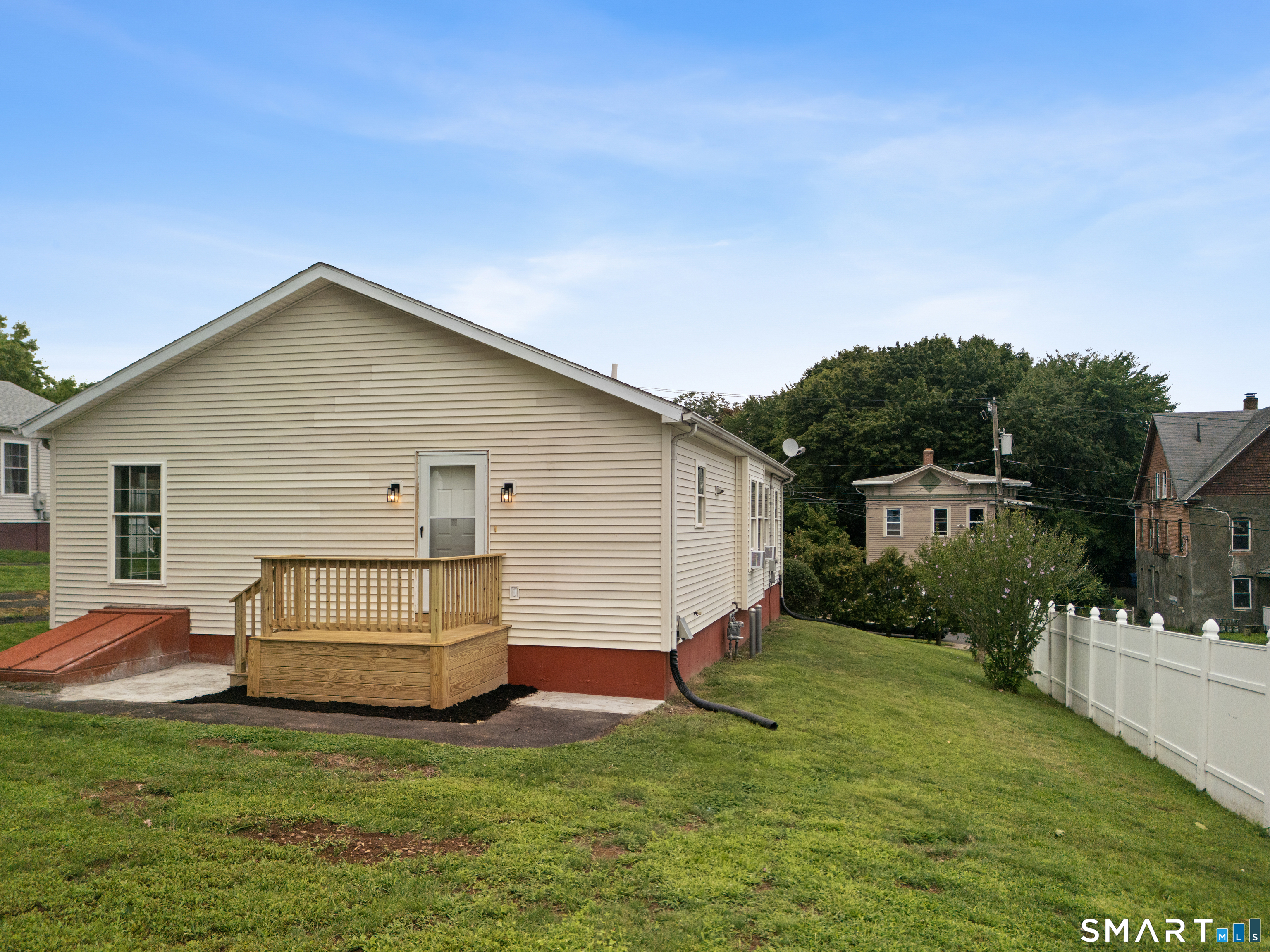 32 Tremont Street New Britain CT 06051