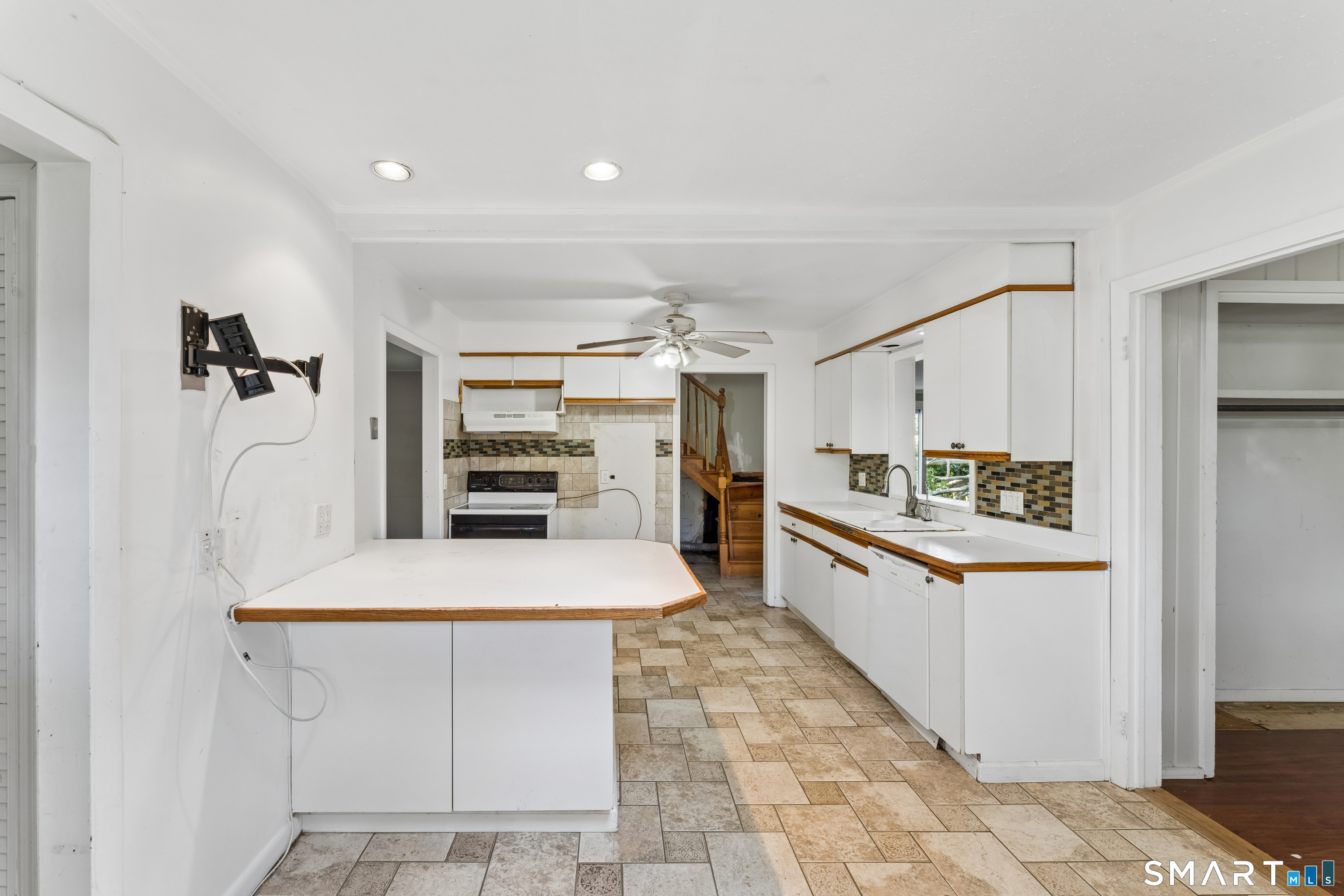 33 Assisi Way Norwalk CT 06854