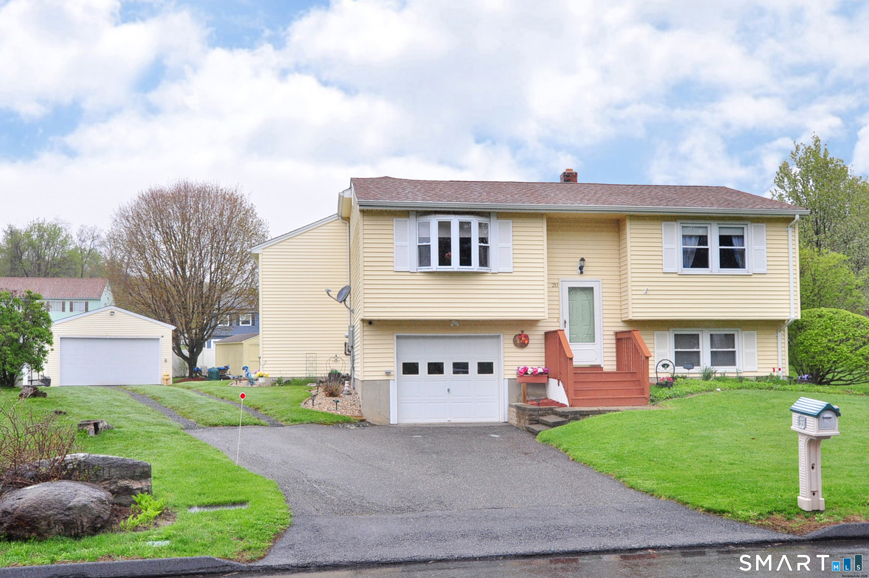 20 Lawrence Lane Torrington CT 06790