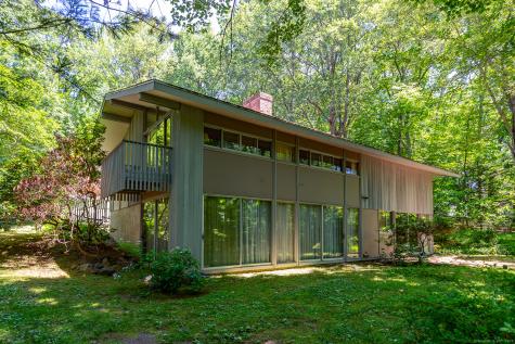 55 Westwood Drive Middlebury CT 06762