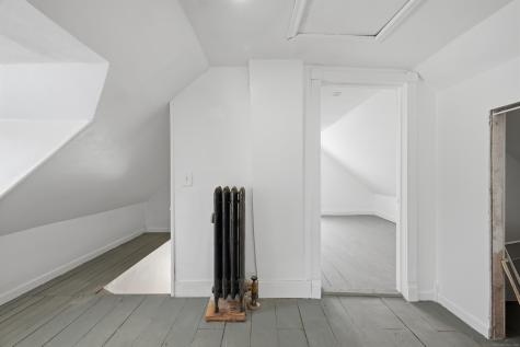 30 Kinney Avenue Norwich CT 06360