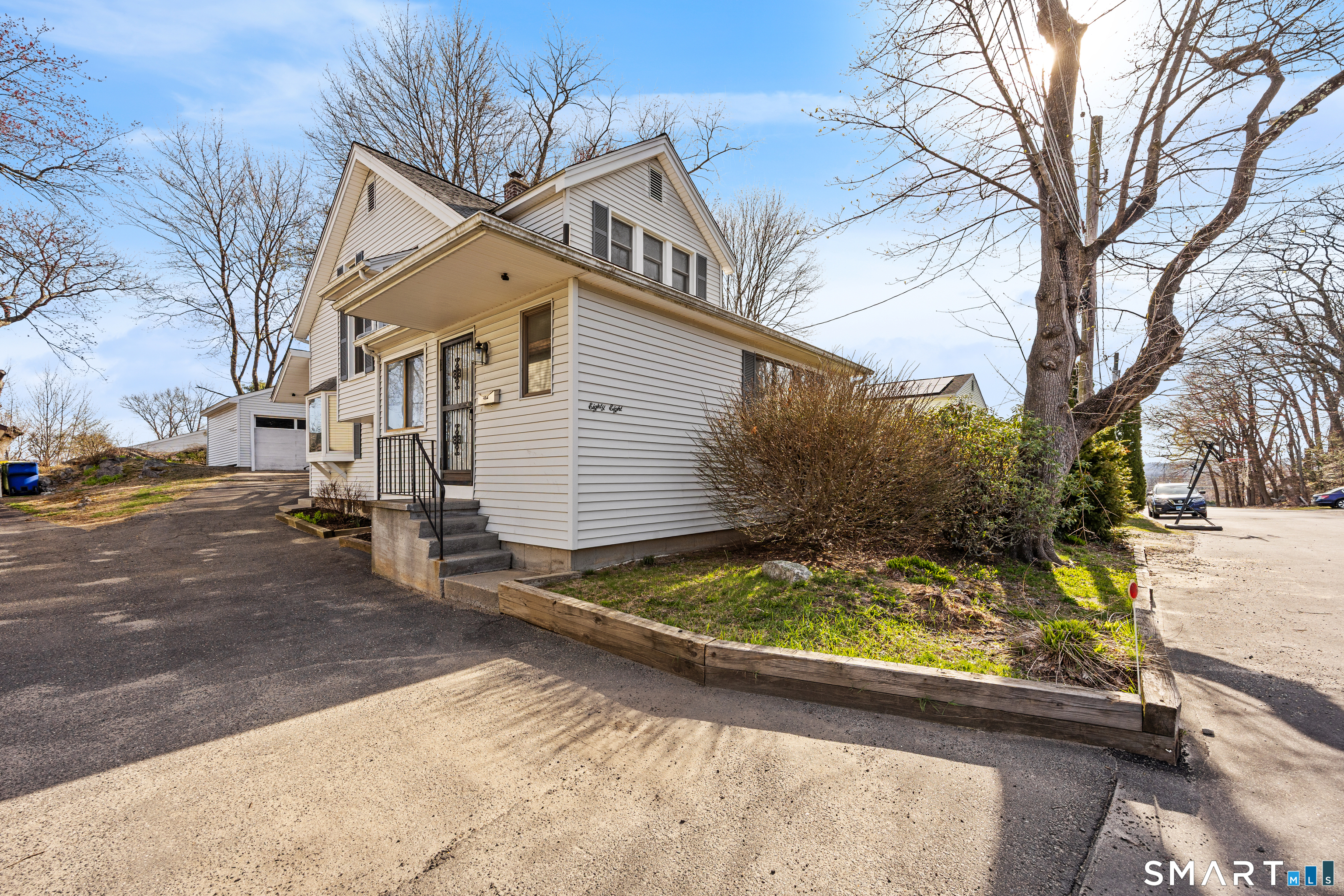 88 Cynthia Street Waterbury CT 06708