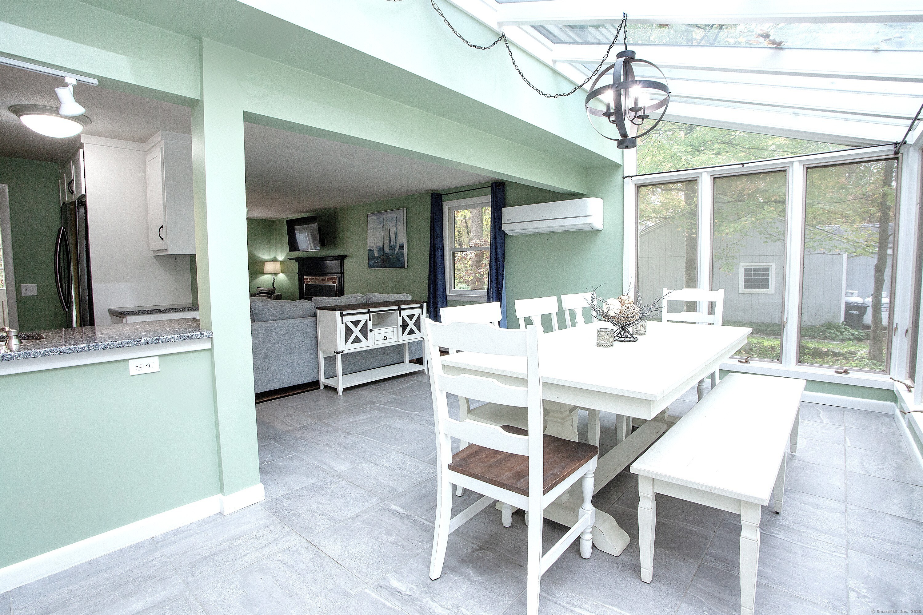 19 Glenbrook Drive Simsbury CT 06092