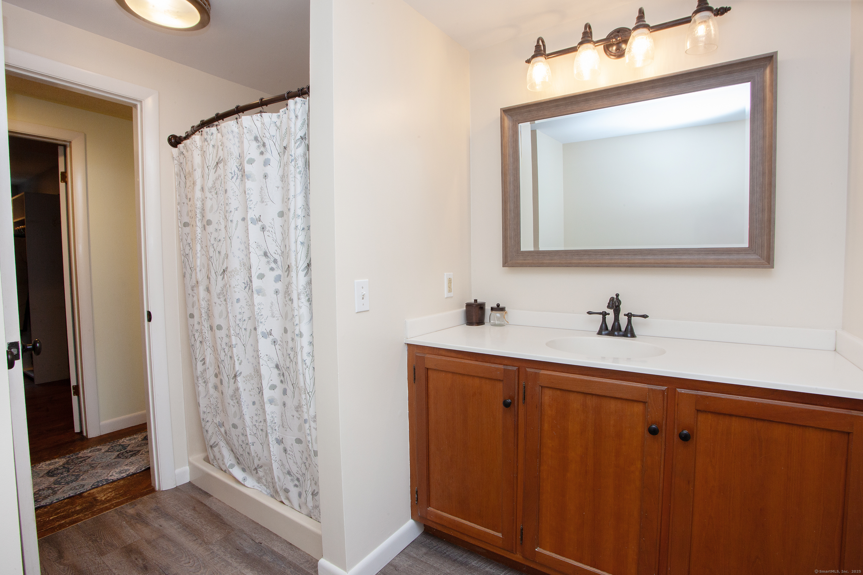 19 Glenbrook Drive Simsbury CT 06092