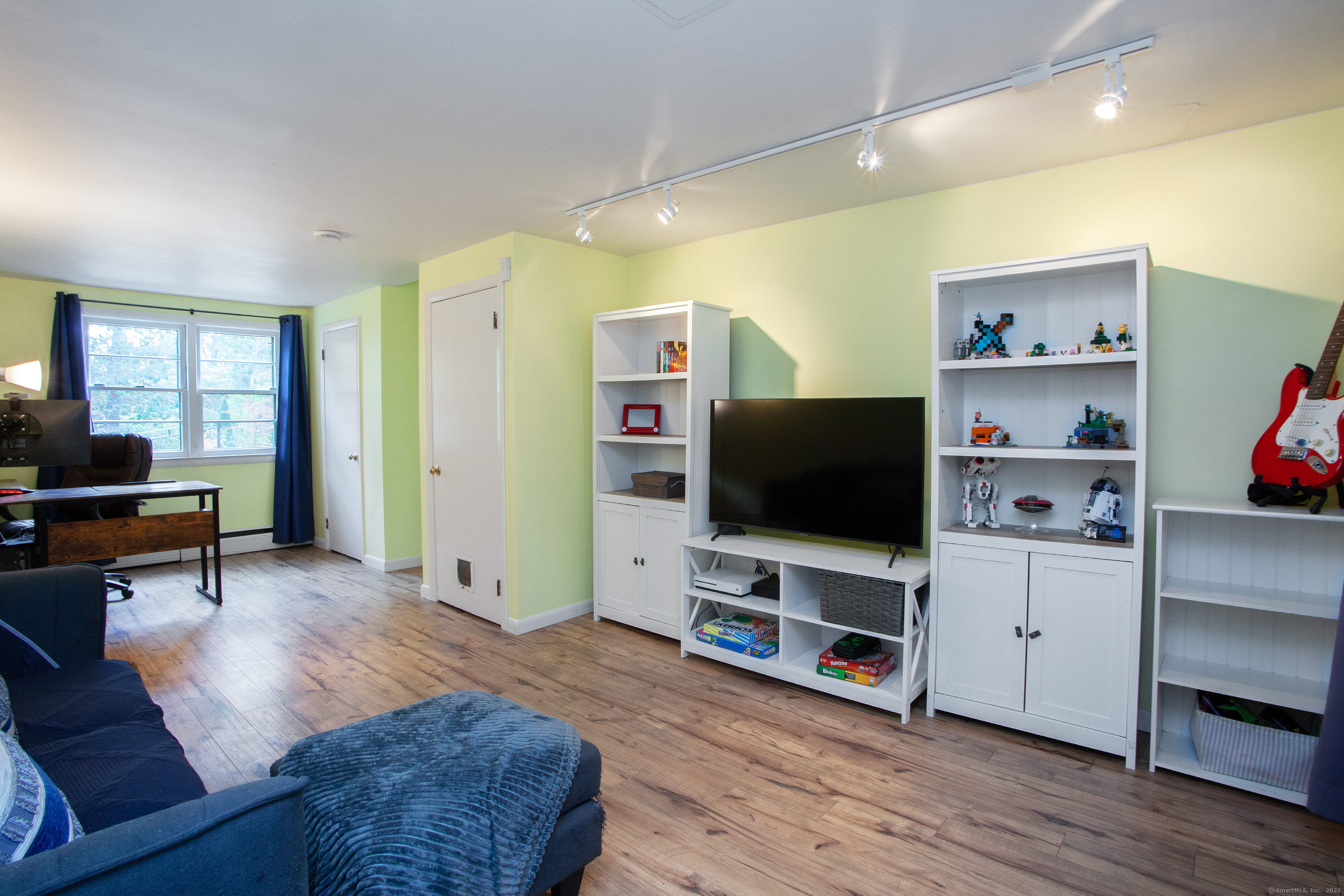 19 Glenbrook Drive Simsbury CT 06092