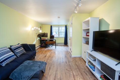 19 Glenbrook Drive Simsbury CT 06092