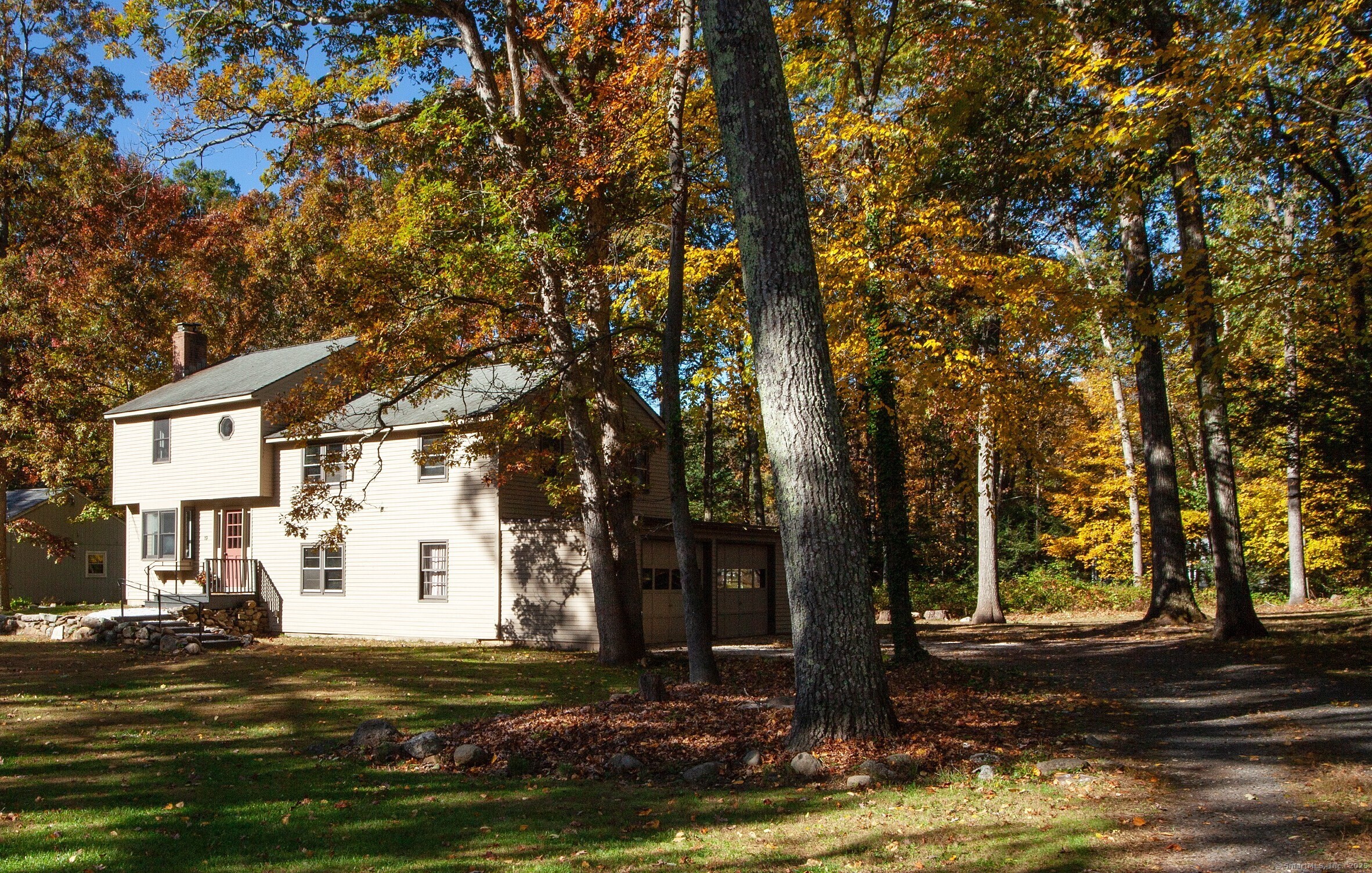 19 Glenbrook Drive Simsbury CT 06092