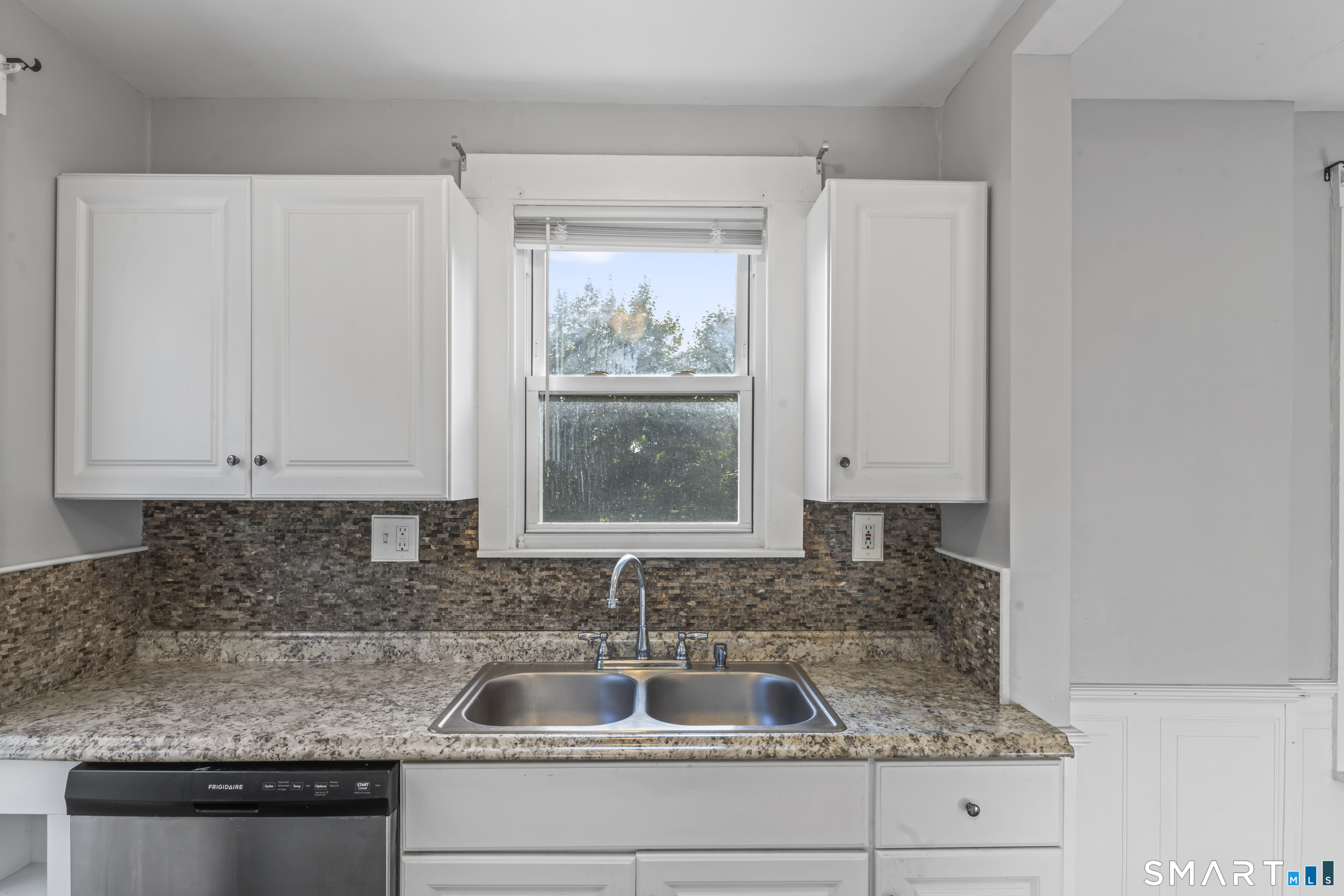 33 Evergreen Avenue Hamden CT 06518