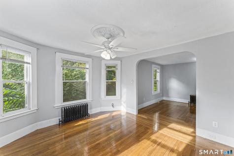 33 Evergreen Avenue Hamden CT 06518