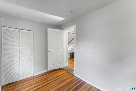33 Evergreen Avenue Hamden CT 06518