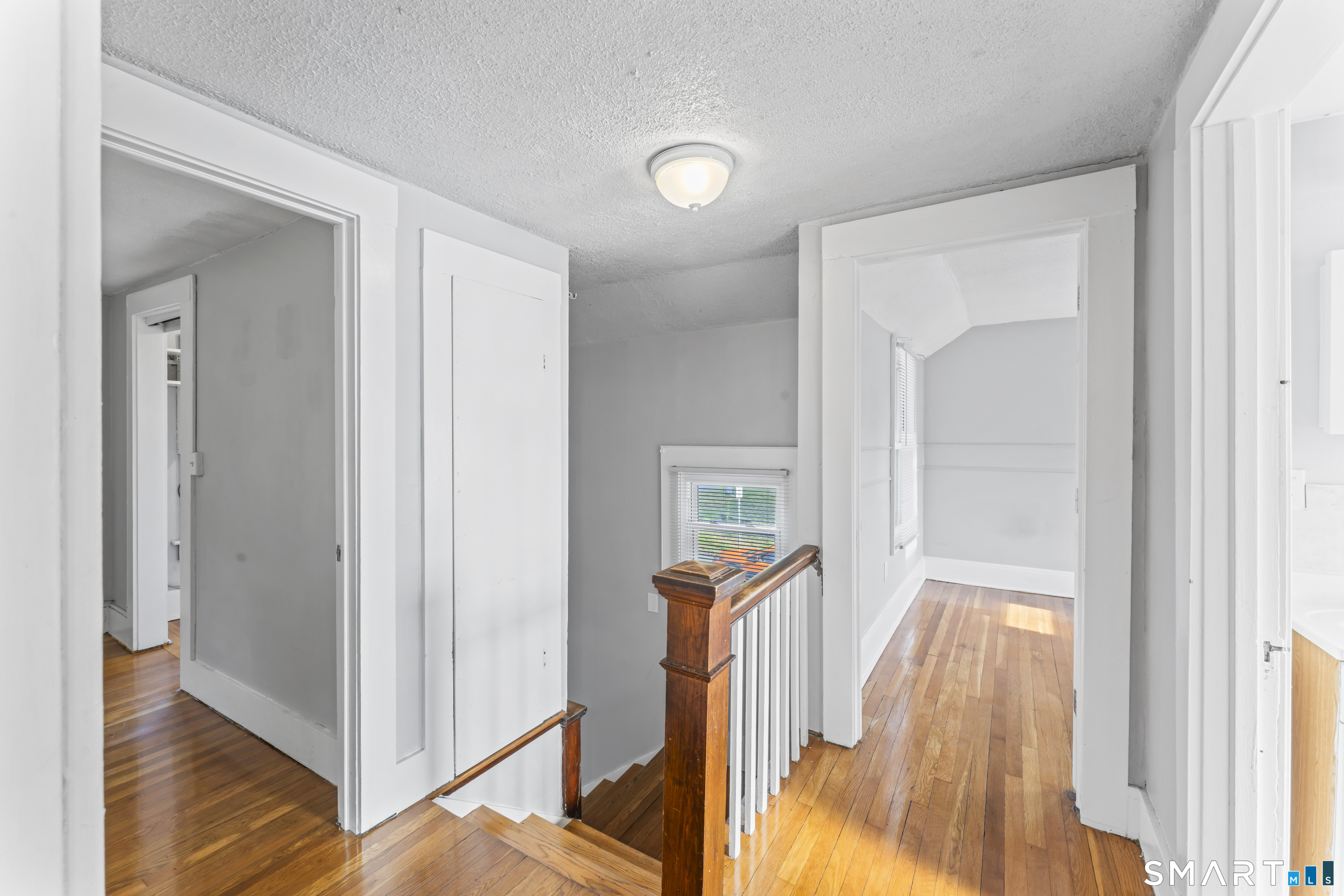 33 Evergreen Avenue Hamden CT 06518