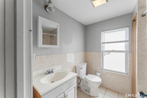 33 Evergreen Avenue Hamden CT 06518