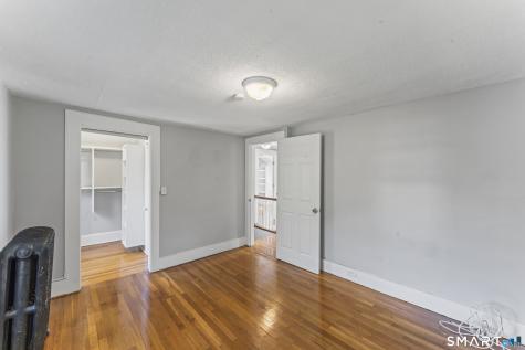 33 Evergreen Avenue Hamden CT 06518