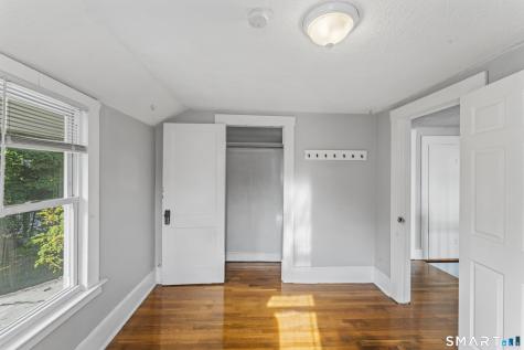 33 Evergreen Avenue Hamden CT 06518