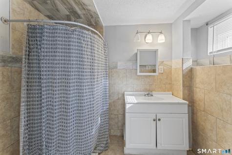 33 Evergreen Avenue Hamden CT 06518