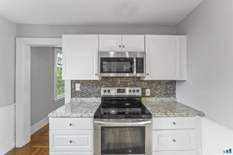 33 Evergreen Avenue Hamden CT 06518
