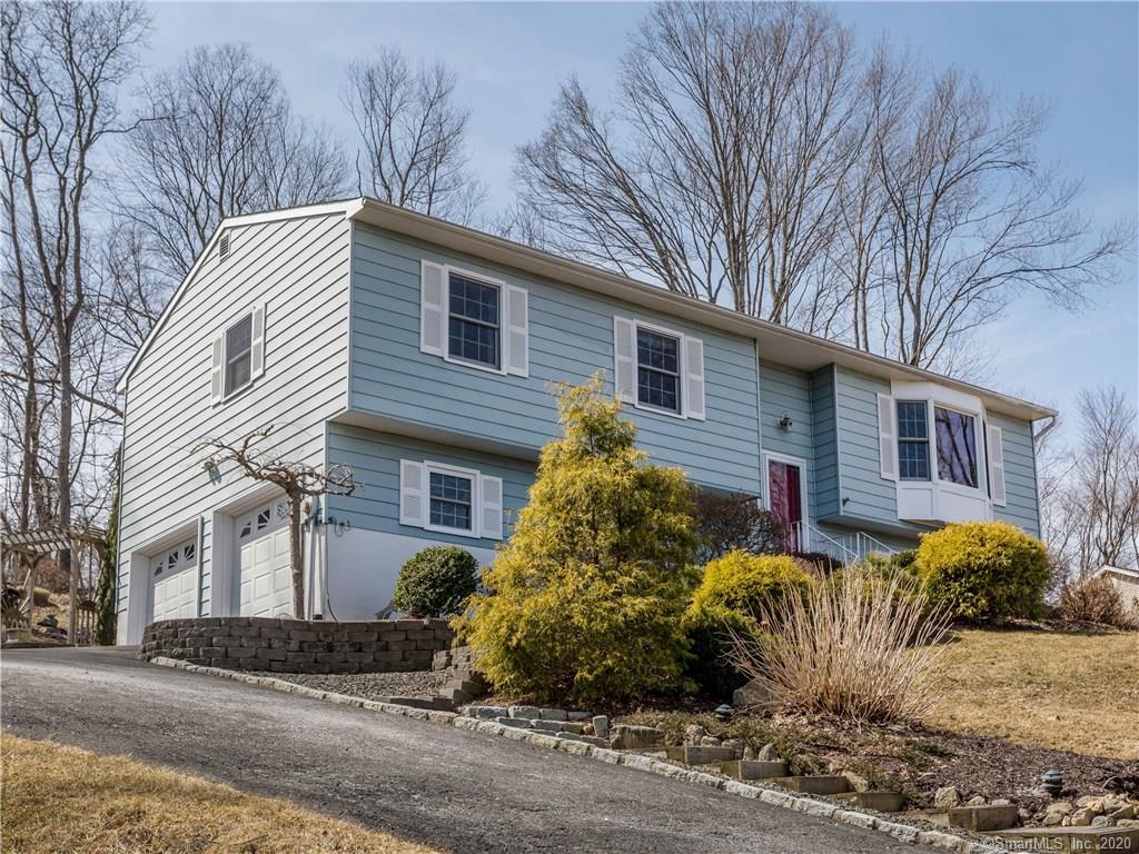 16 Eastview Drive New Fairfield CT 06812
