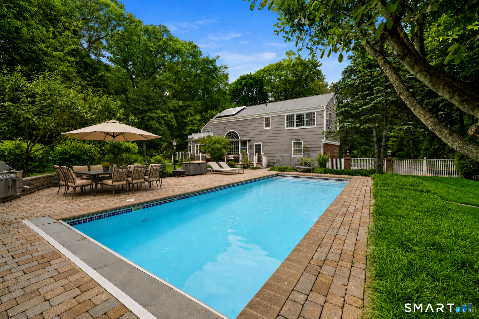 12 Settlers Trail Darien CT 06820