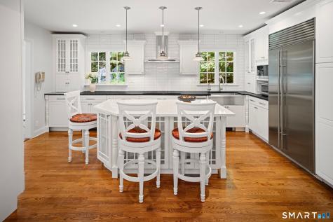 12 Settlers Trail Darien CT 06820
