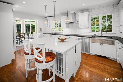 12 Settlers Trail Darien CT 06820