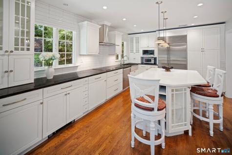 12 Settlers Trail Darien CT 06820