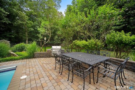 12 Settlers Trail Darien CT 06820