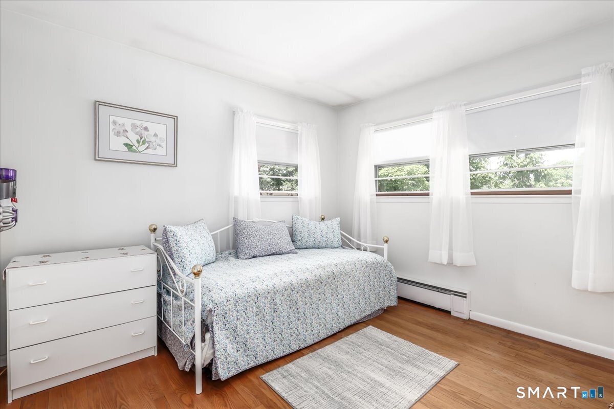 9 Manning Street New Fairfield CT 06812