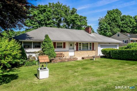 9 Manning Street New Fairfield CT 06812
