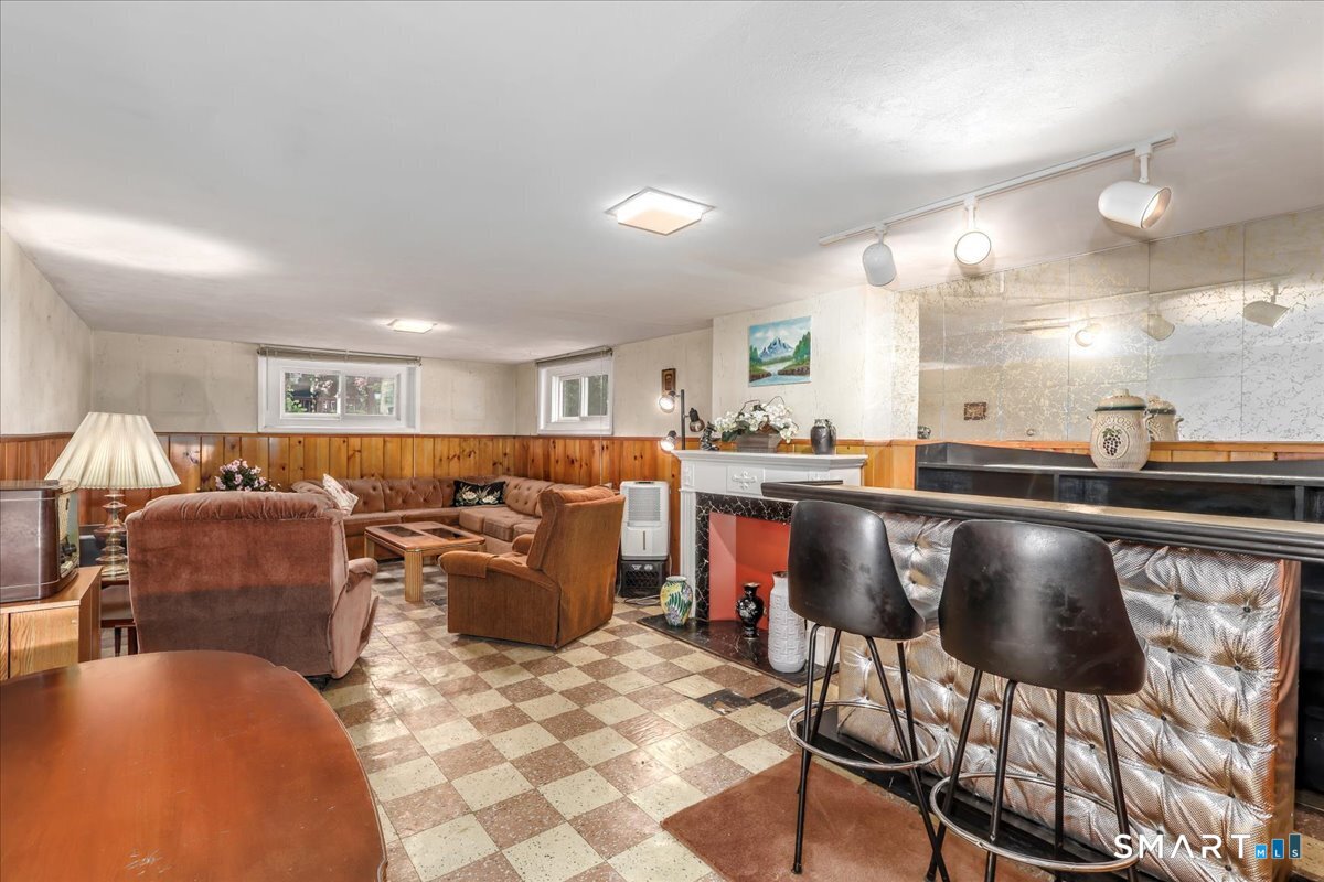 9 Manning Street New Fairfield CT 06812